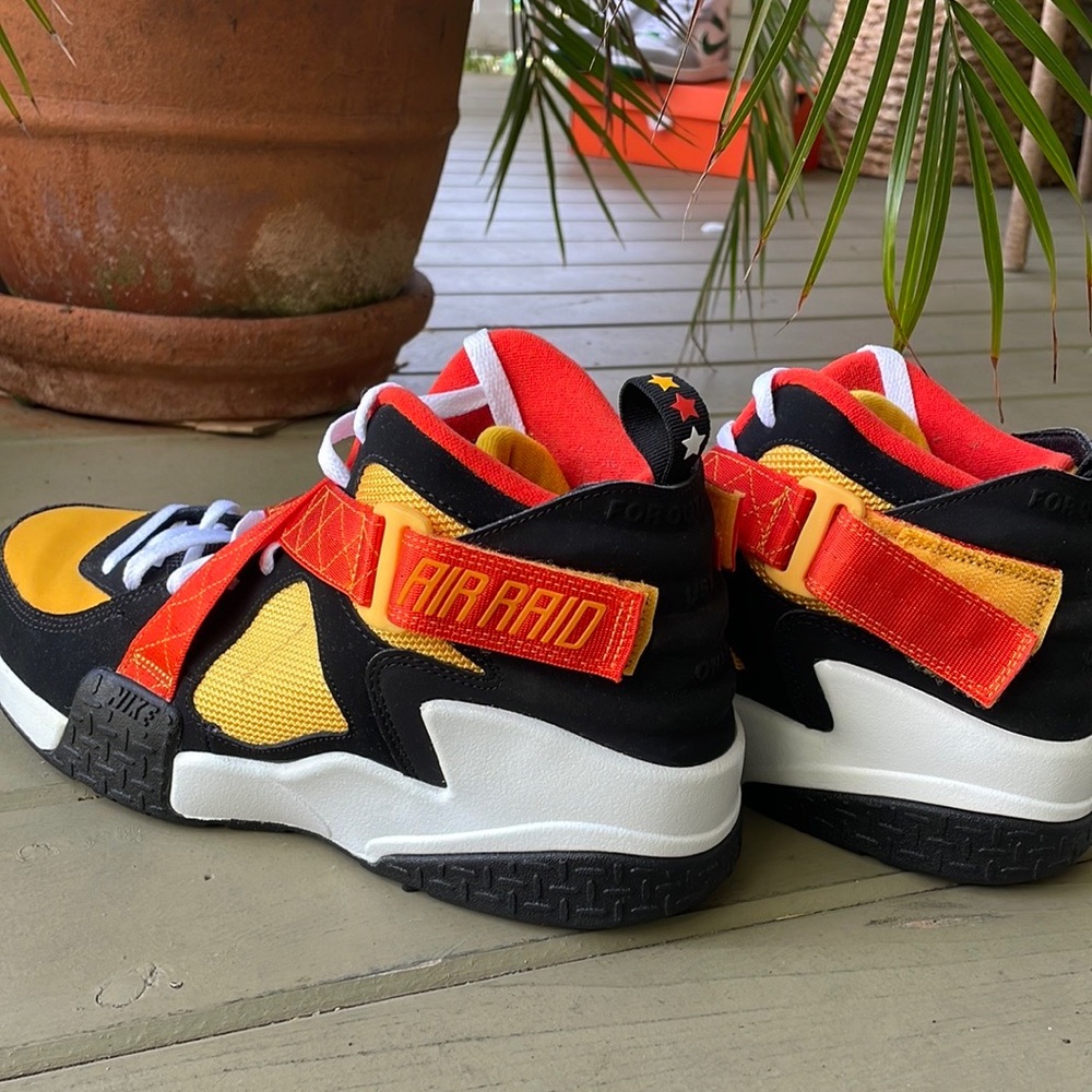 Nike Air Raid Raygun sneakers